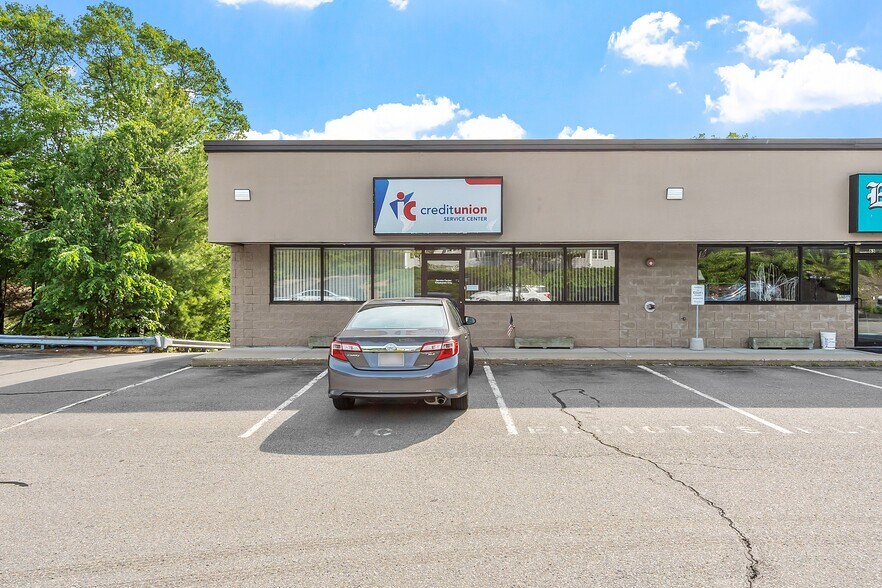 59-63 Whalon St, Fitchburg, MA à louer - Photo de l’immeuble – Image 3 sur 40