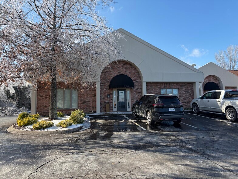 2518-2528 N Mount Juliet Rd, Mount, Mount Juliet, TN à louer - Photo principale – Image 1 sur 14