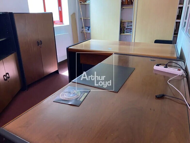 Bureau dans Bondoufle à louer - Photo intérieure – Image 3 sur 8