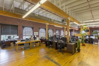 630-644 Rue De Courcelle, Montréal, QC à louer Photo intérieure– Image 1 sur 2