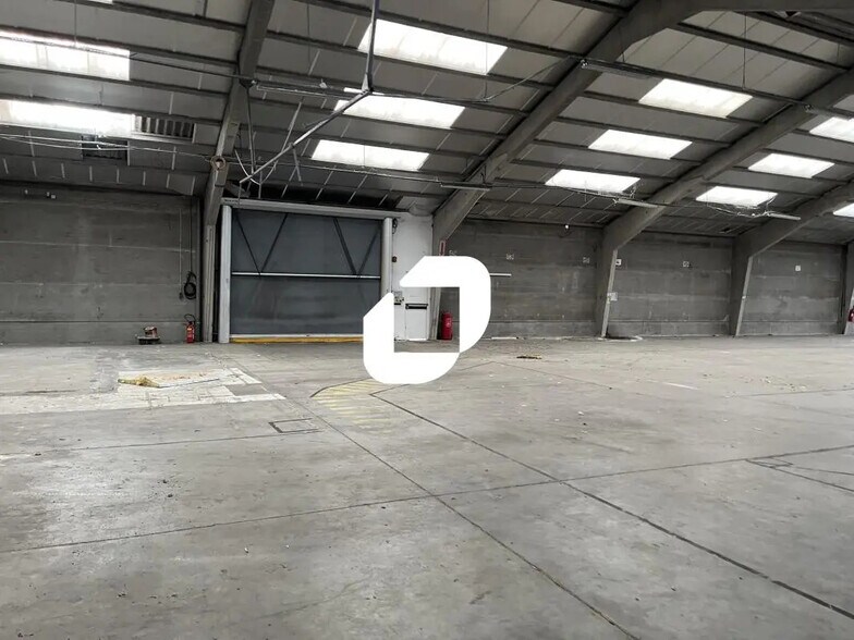 Bureau dans Avion à louer - Photo intérieure – Image 2 sur 15