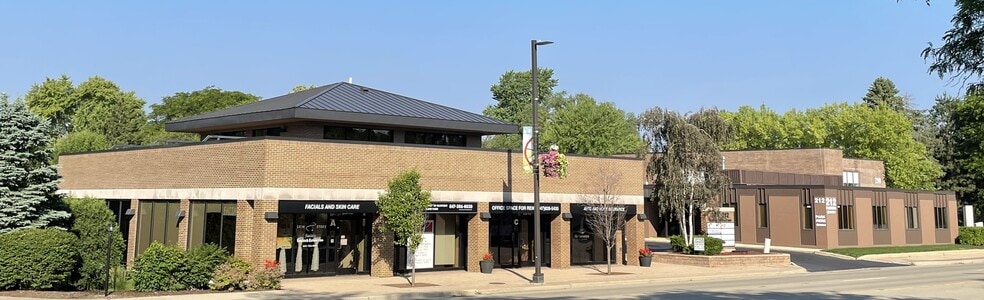 224 S Milwaukee Ave, Wheeling, IL à vendre - Photo principale – Image 1 sur 27