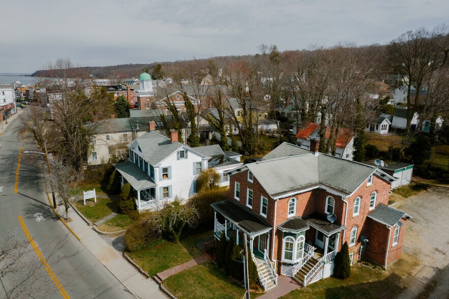 507 Main St, Port Jefferson, NY à vendre - Photo de l’immeuble – Image 2 sur 5