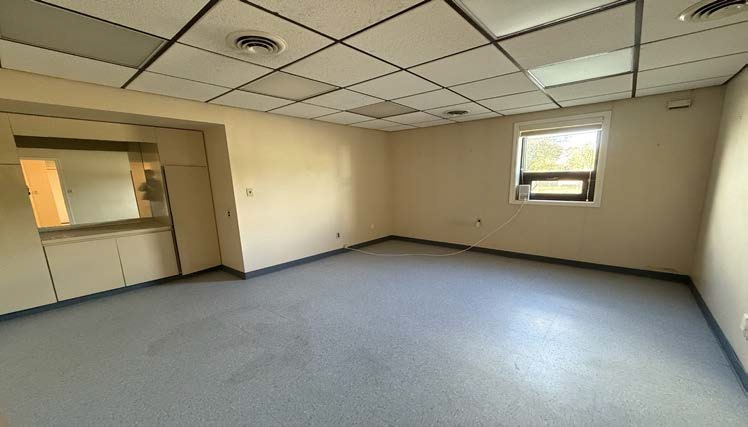 300 Cox St, Roselle, NJ à louer Photo intérieure– Image 1 sur 8