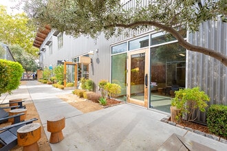 1812 17th St, Sacramento, CA à louer Photo intérieure– Image 1 sur 10