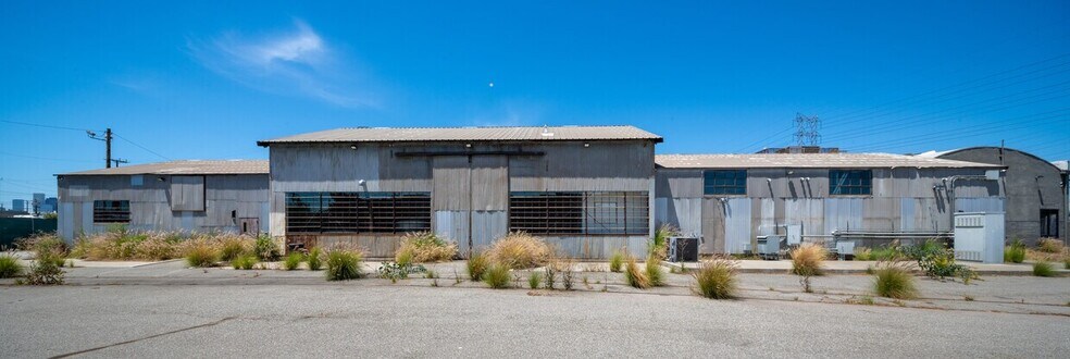 2136 Bay St, Los Angeles, CA à vendre - Photo de l’immeuble – Image 3 sur 3