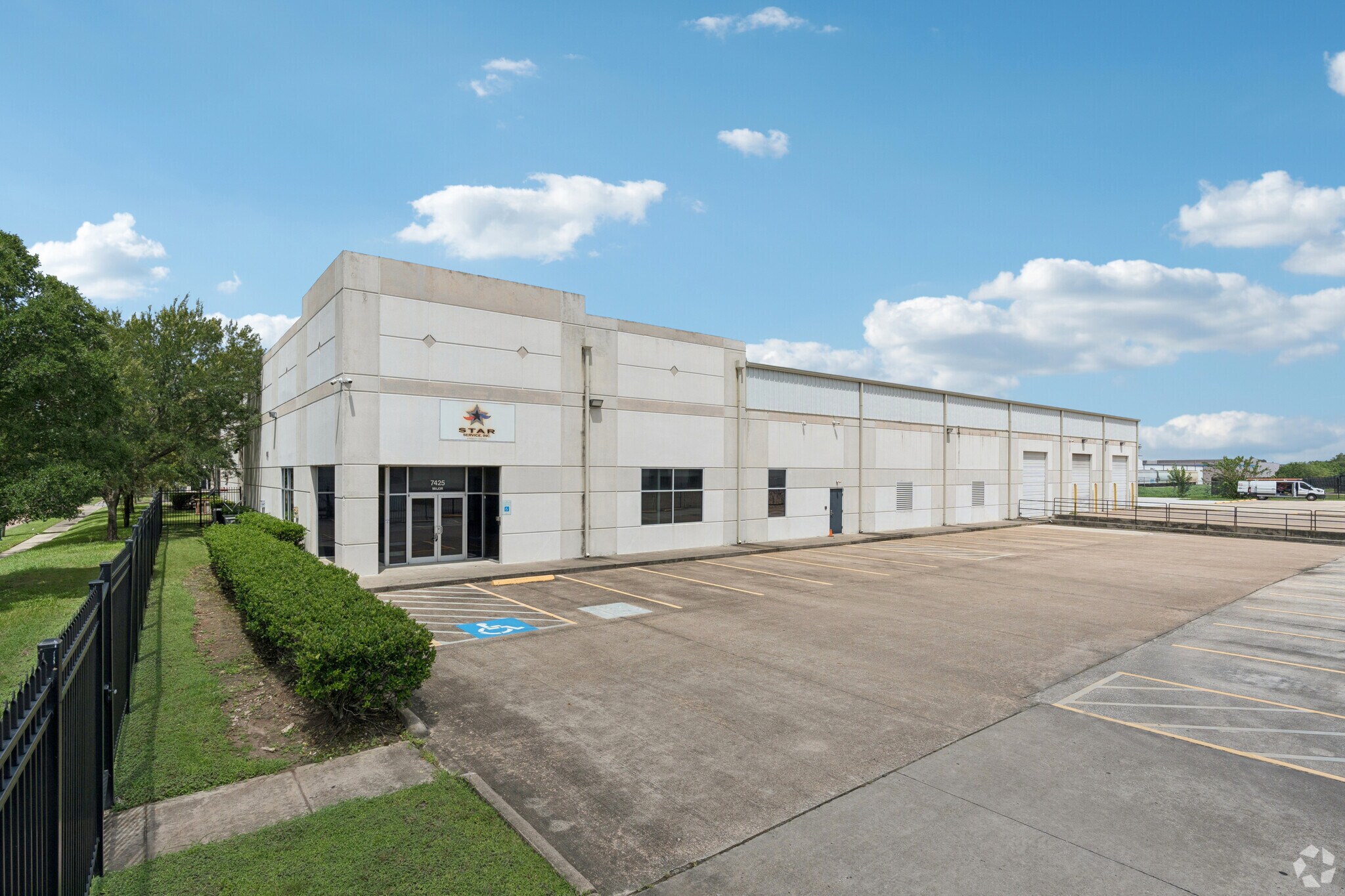 7425 Major St, Houston, TX à louer Photo de l’immeuble– Image 1 sur 27