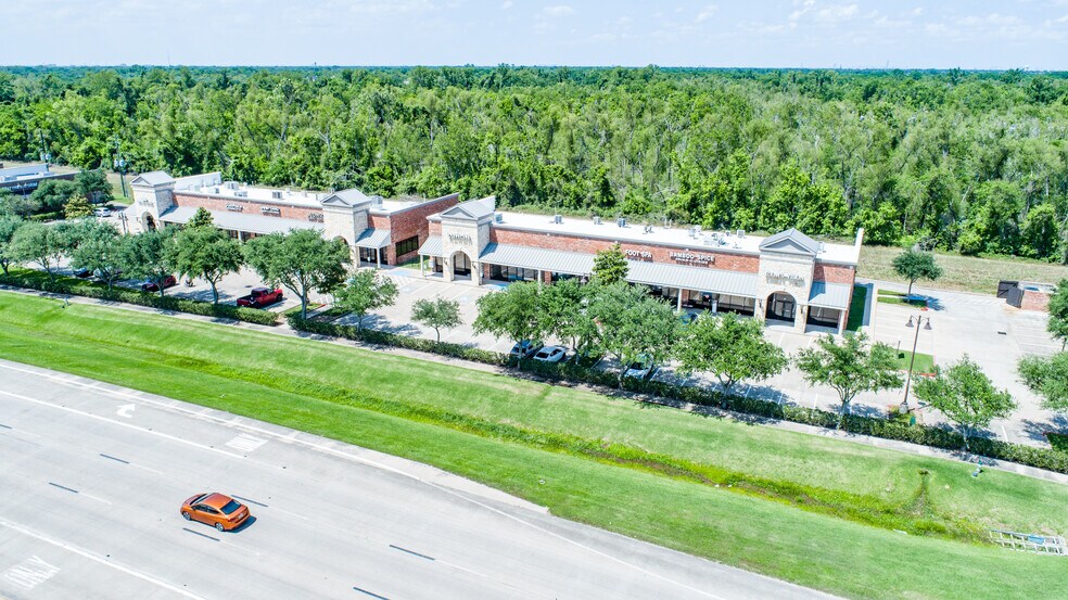 8817 Highway 6, Missouri City, TX à louer - Photo de l’immeuble – Image 3 sur 4