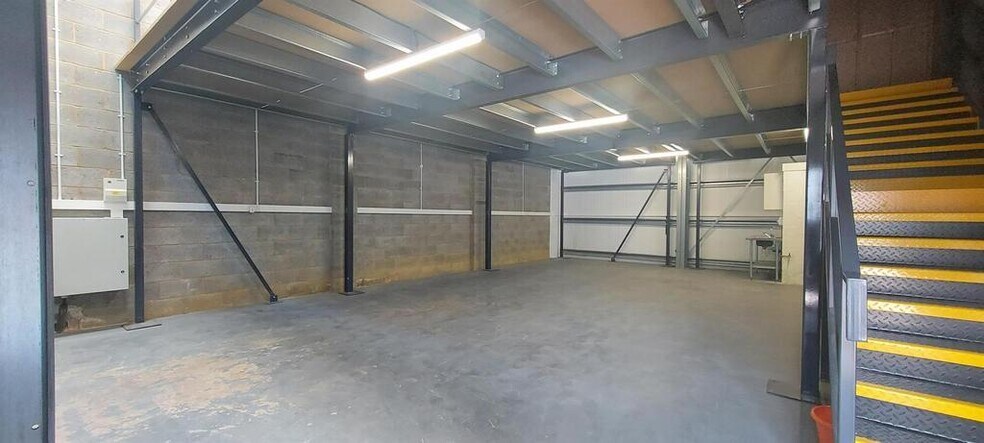 77-80 Invicta Way, Ramsgate à vendre - Photo de l’immeuble – Image 3 sur 13