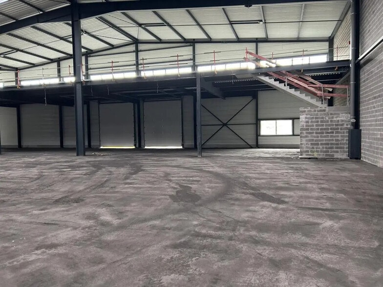 Local d'activités dans Wattrelos à vendre - Photo intérieure – Image 3 sur 8