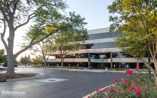 Plus de détails pour 750 Warrenville Rd, Lisle, IL - Bureau à louer