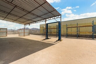 4890 E Cecile Ave, Las Vegas, NV à louer Photo intérieure– Image 2 sur 5