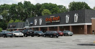 Plus de détails pour 8484-8494 Mentor Ave, Mentor, OH - Local commercial à louer