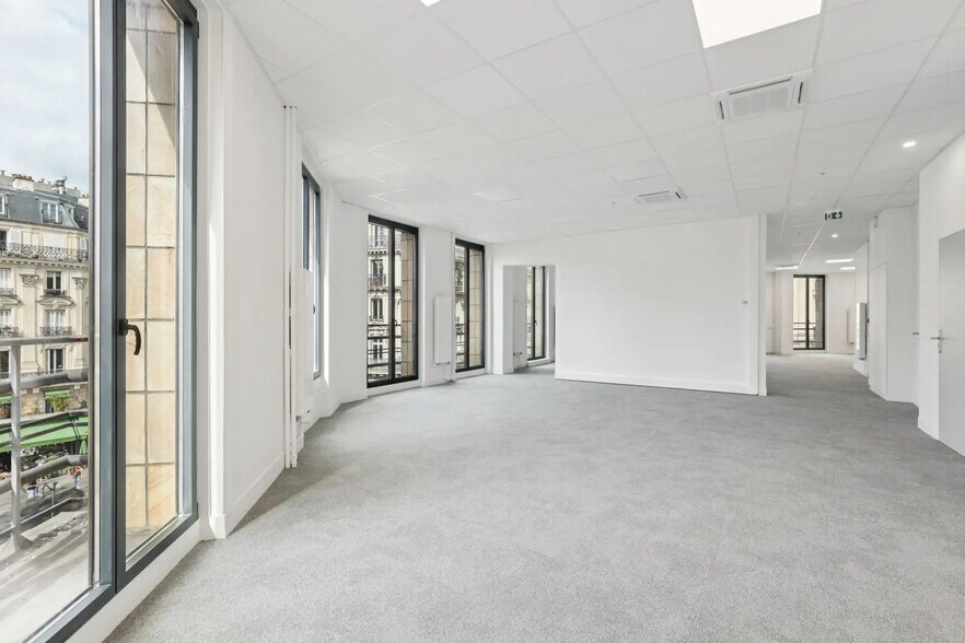 13 Place Kossuth, Paris à louer - Photo de l’immeuble – Image 2 sur 15