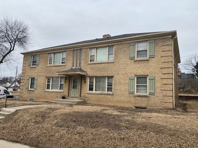 6528 W Center St, Milwaukee, WI à vendre - Photo de l’immeuble – Image 3 sur 3