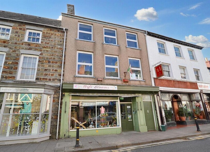 48 Pendre, Cardigan à vendre - Photo de l’immeuble – Image 1 sur 35