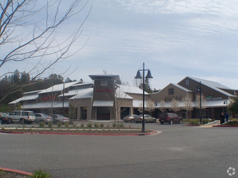 10019-10045 Combie Rd, Auburn, CA à louer - Photo de l’immeuble – Image 2 sur 3