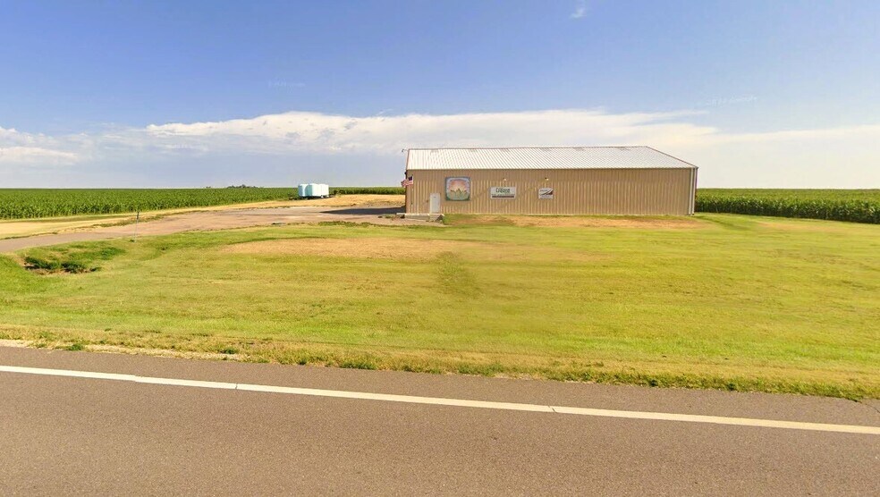 Local commercial dans Oberlin, KS à vendre - Photo de l’immeuble – Image 1 sur 8