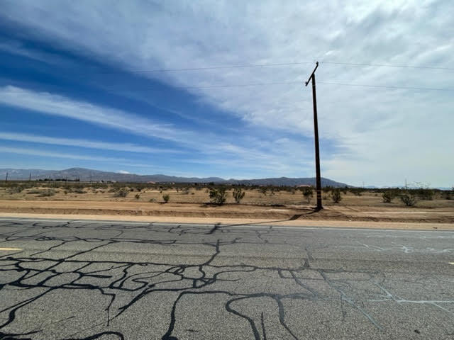 0 Bear Valley Rd, Apple Valley, CA à vendre Photo de l’immeuble– Image 1 sur 9