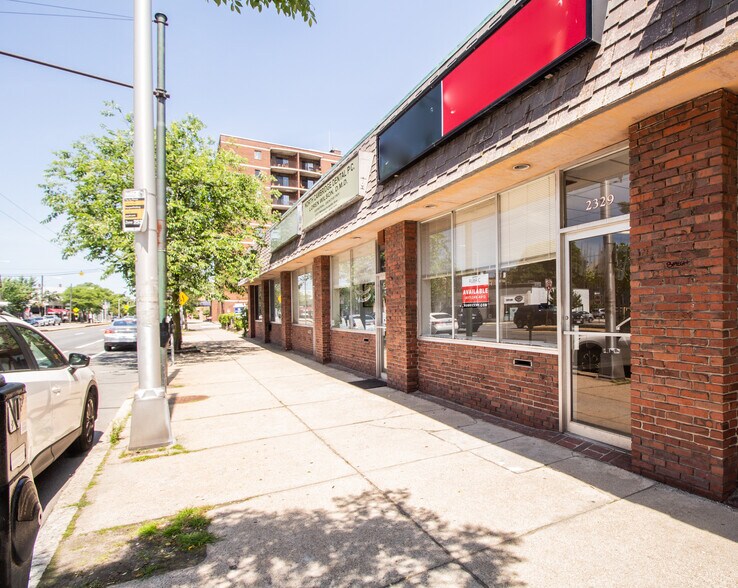 2329 Massachusetts Ave, Cambridge, MA à louer - Photo de l’immeuble – Image 2 sur 17
