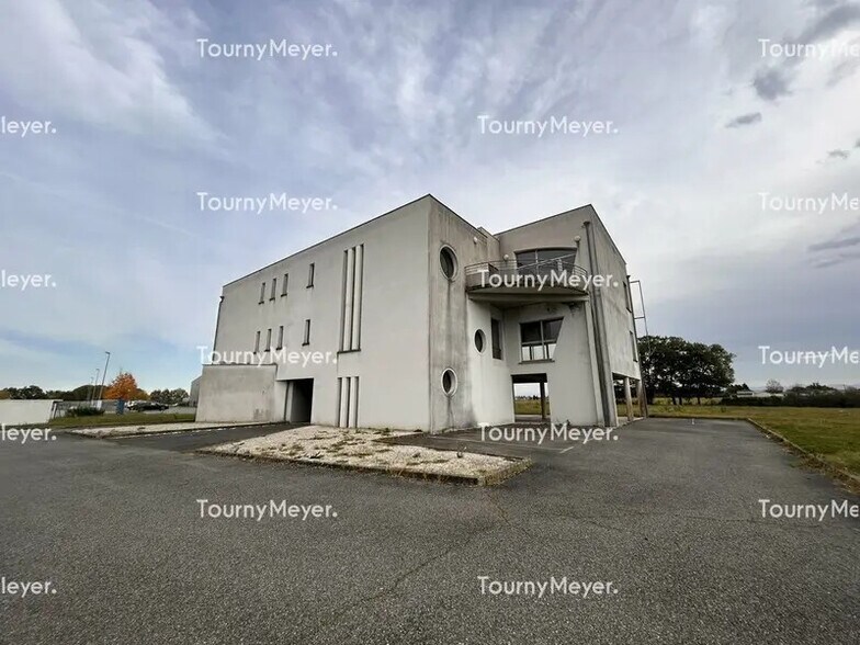 29 Avenue Marconi, Saint-Lys à vendre - Photo de l’immeuble – Image 2 sur 12