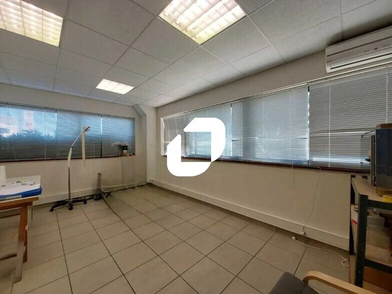 Bureau dans Mauguio à vendre - Photo de l’immeuble – Image 3 sur 6