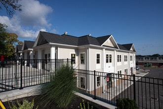 786 Center St, Lewiston, NY à louer Photo de l’immeuble– Image 1 sur 7