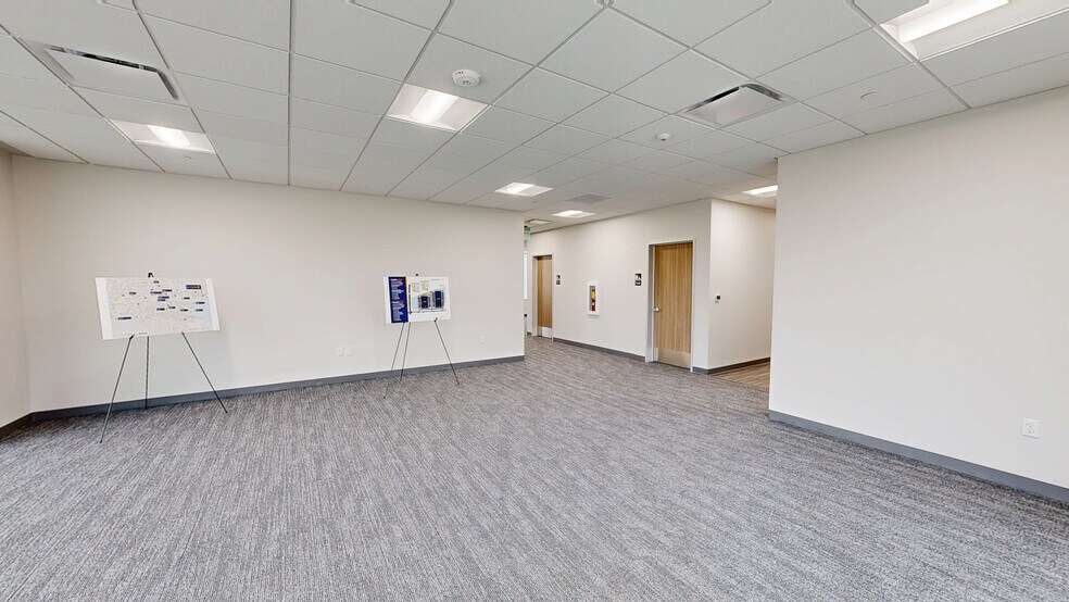 5814 N Highway 146, Baytown, TX à louer - Numérisation 3D Matterport – Image 2 sur 8
