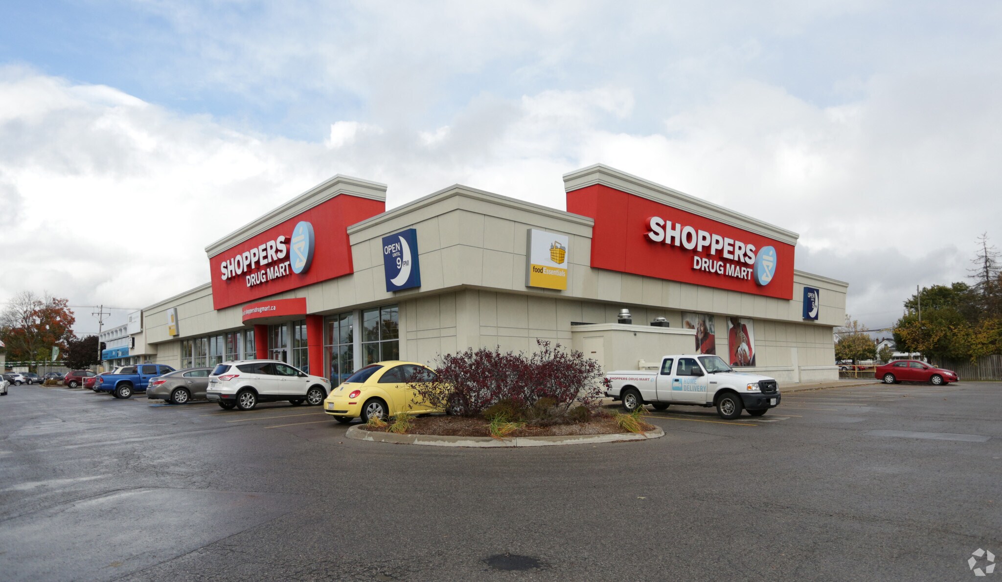 1657 Dundas St, London, ON à louer Photo principale– Image 1 sur 3