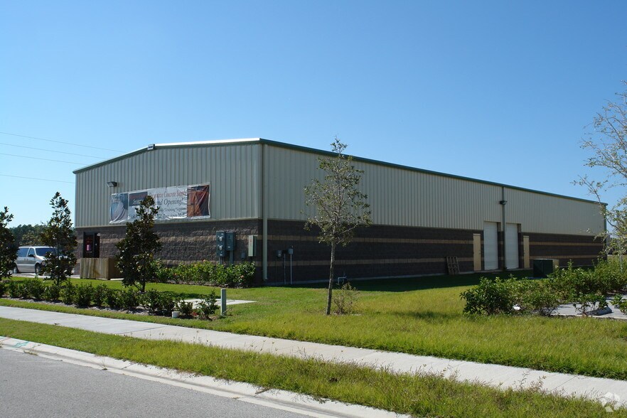 2337-2341 72nd Dr E, Sarasota, FL à louer - Photo de l’immeuble – Image 2 sur 10