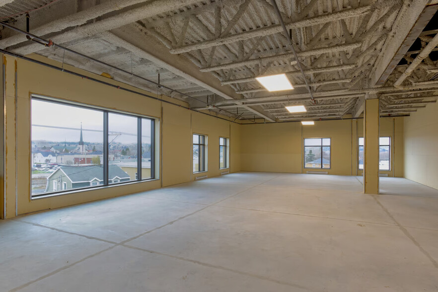 160 St De L'évêché O, Rimouski, QC à vendre - Photo intérieure – Image 3 sur 7