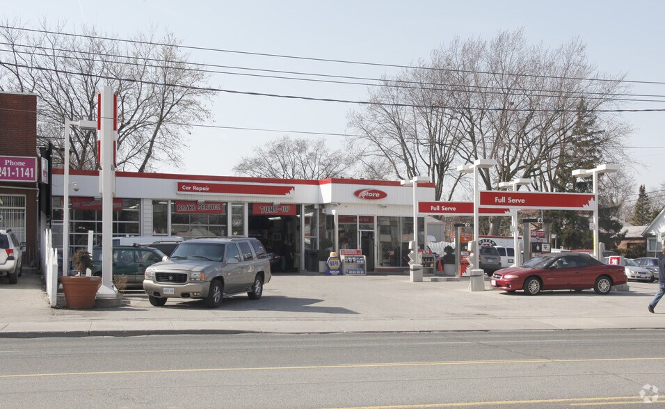 1772 Jane St, Toronto, ON à vendre - Photo de l’immeuble – Image 2 sur 2