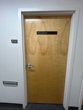 3525 W Peterson Ave, Chicago, IL à louer Photo de l’immeuble– Image 2 sur 3