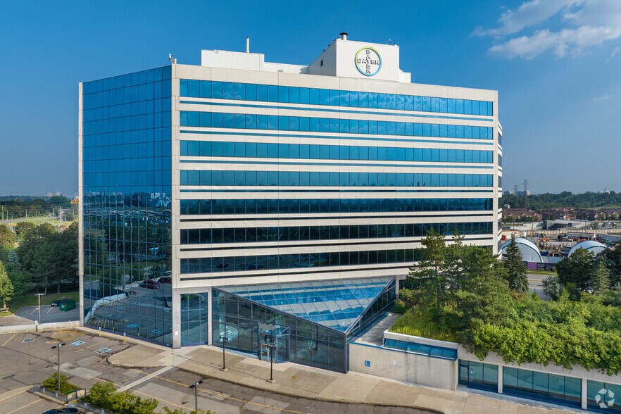 2920 Matheson Blvd E, Mississauga, ON à louer - Photo de l’immeuble – Image 1 sur 5