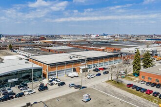 5745 Rue Paré, Mt Royal, QC - Vue aérienne  vue de carte