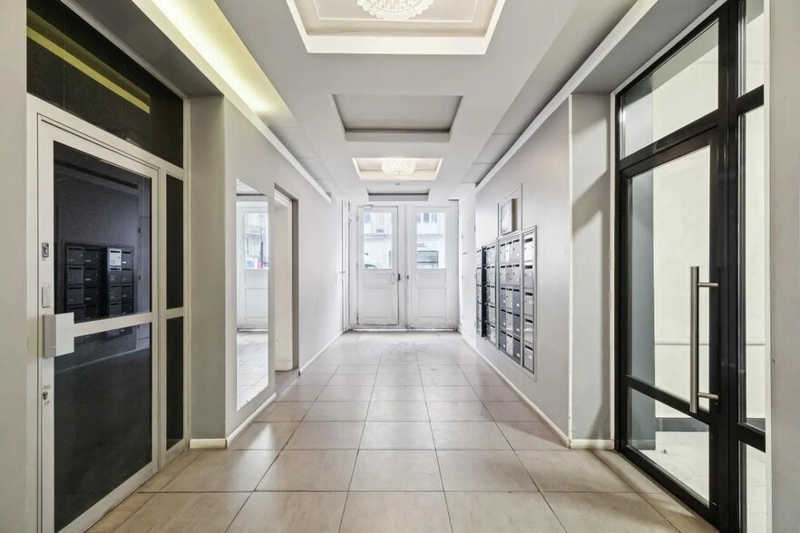 25 Rue Coquillière, Paris à louer - Photo de l’immeuble – Image 3 sur 13