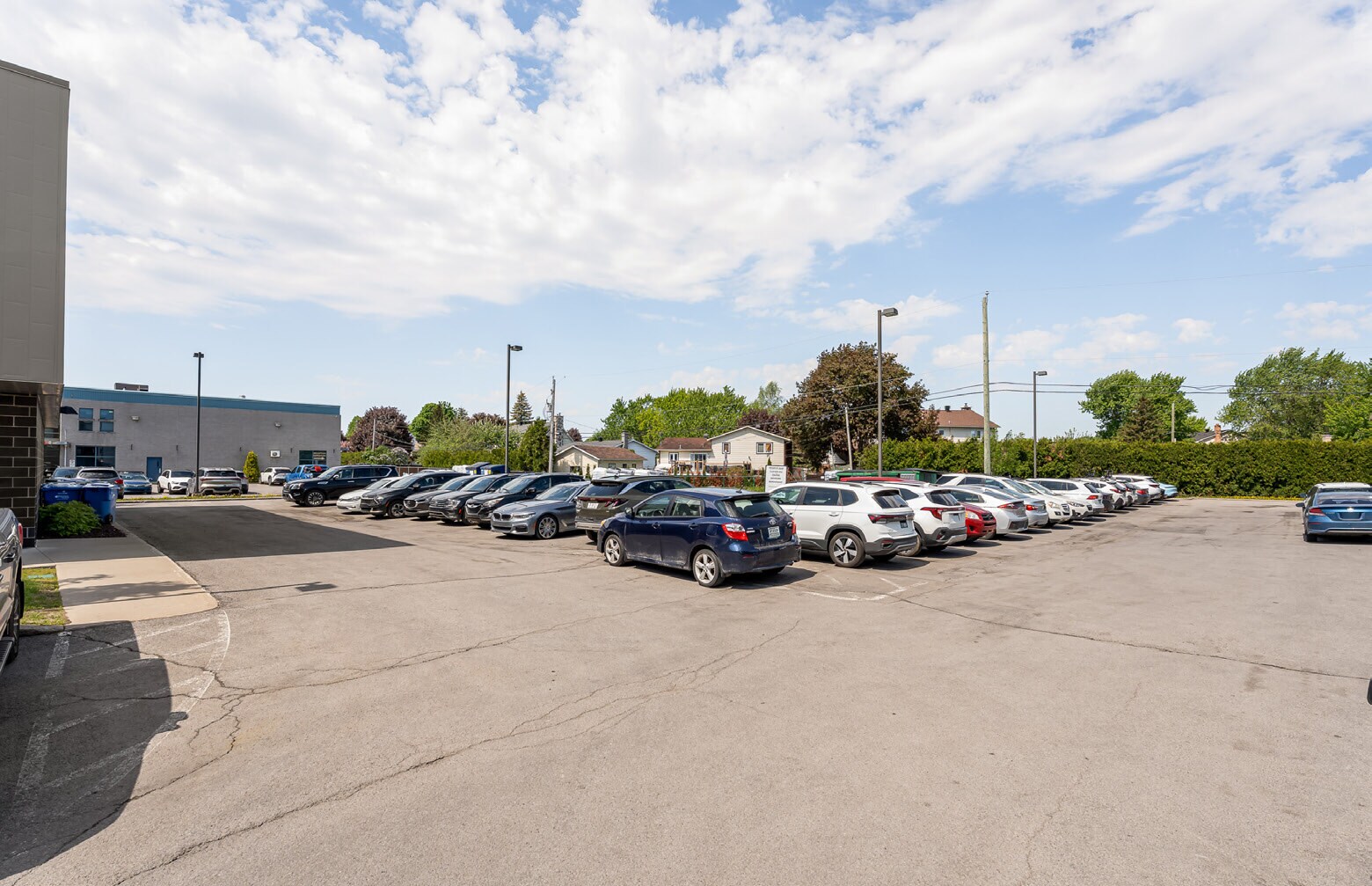 557 Rue Notre-Dame, Repentigny, QC à vendre Photo de l’immeuble– Image 1 sur 11