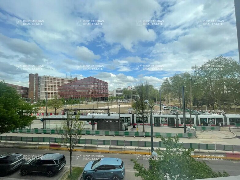 Bureau dans Lyon à louer - Photo de l’immeuble – Image 3 sur 46