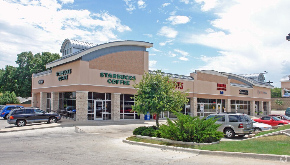 3250 Hulen St, Fort Worth, TX à louer - Photo de l’immeuble – Image 2 sur 5
