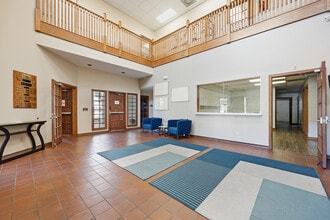 1734 Kingsley Ave, Orange Park, FL à vendre Photo intérieure– Image 2 sur 13