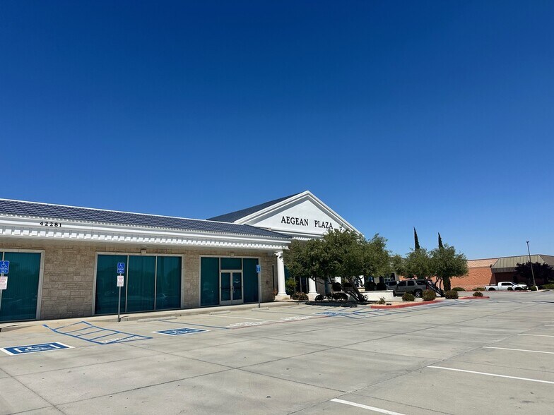 42281 10th St W, Lancaster, CA à vendre - Photo de l’immeuble – Image 3 sur 19