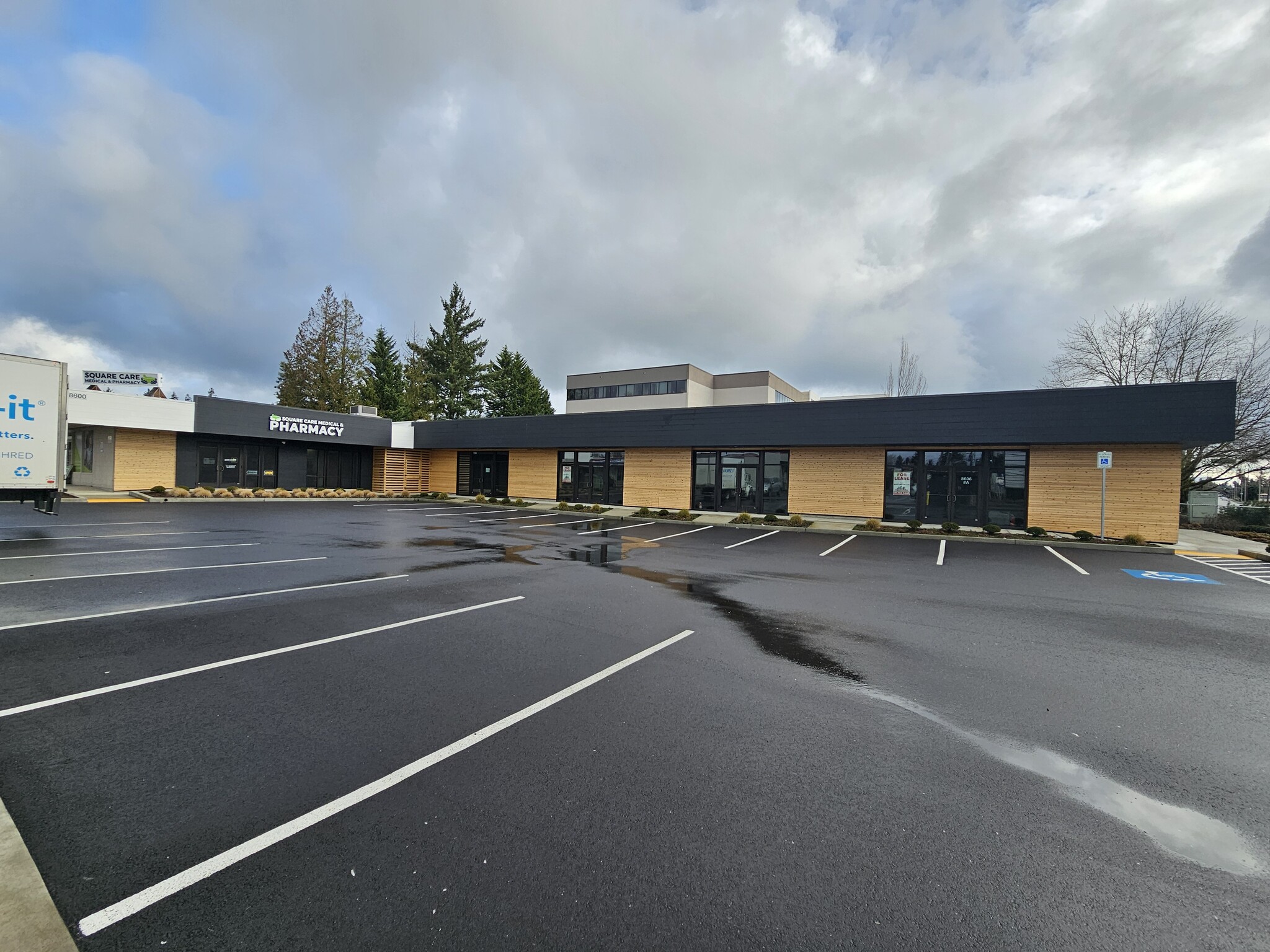 8510 NE Mill Plain Blvd, Vancouver, WA à louer Photo de l’immeuble– Image 1 sur 3