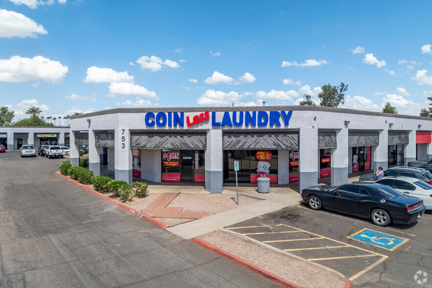 753 S Alma School Rd, Mesa, AZ à vendre - Photo principale – Image 1 sur 5