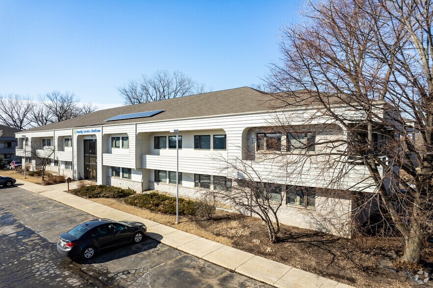 128 E Olin Ave, Madison, WI à louer - Photo de l’immeuble – Image 3 sur 3