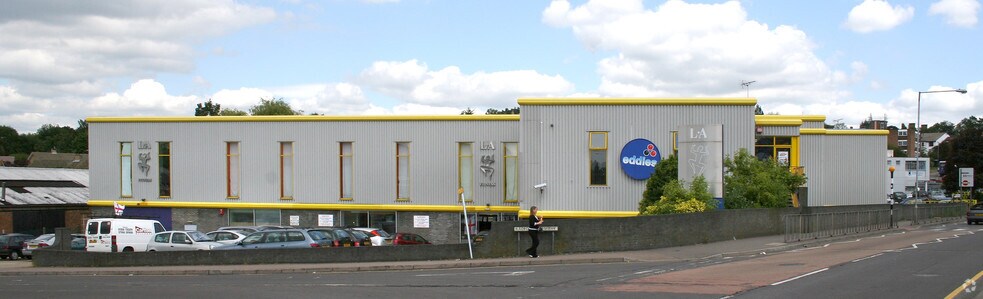 Radford Way, Billericay à louer - Photo principale – Image 1 sur 2