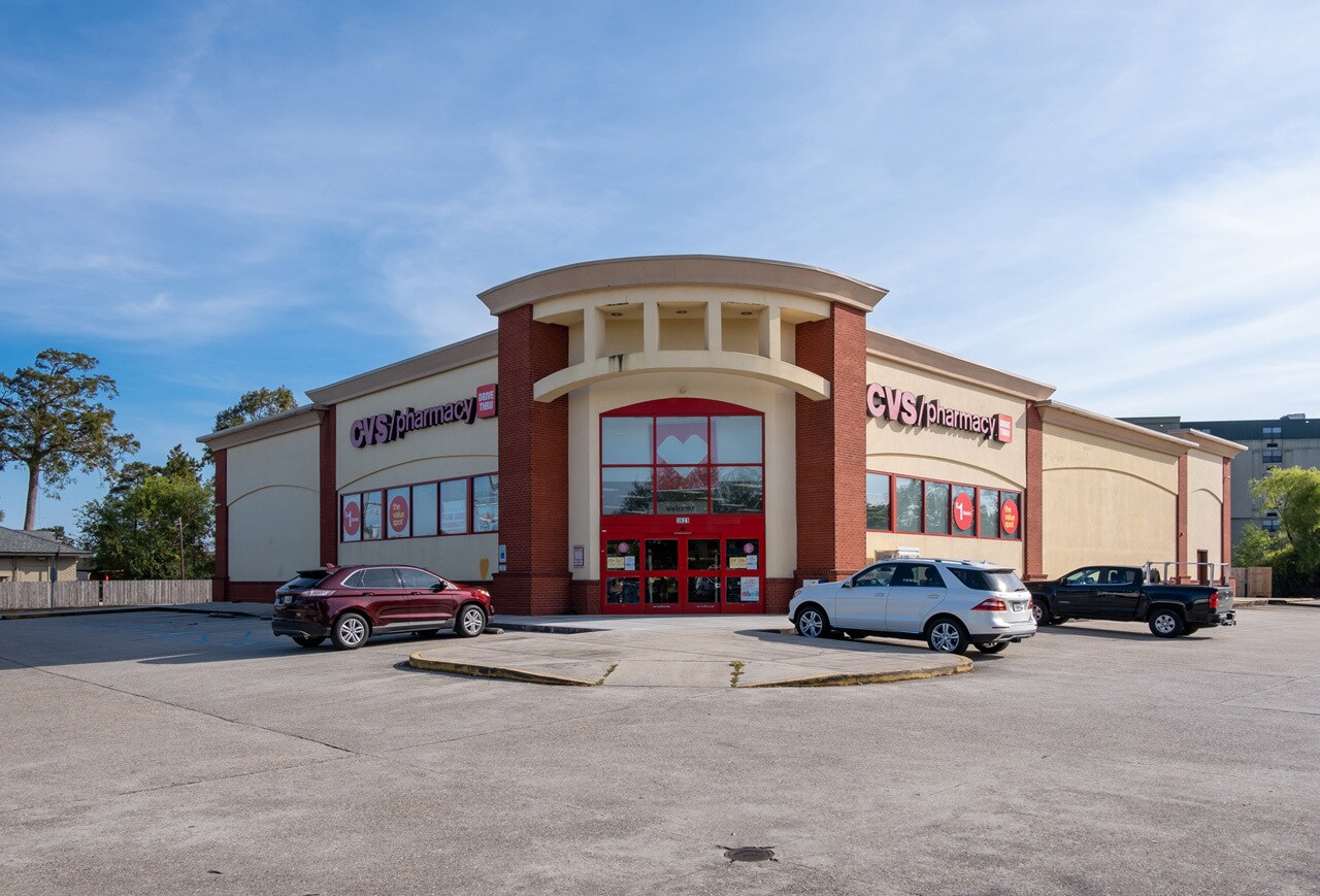 3621 Gen De Gaulle Dr, New Orleans, LA à vendre Photo de l’immeuble– Image 1 sur 11