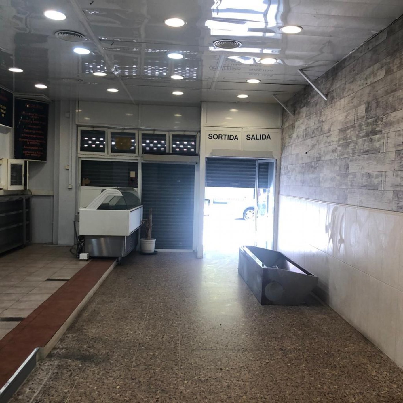 Local commercial dans Viladecans, Barcelona à louer Plan d’étage– Image 1 sur 2
