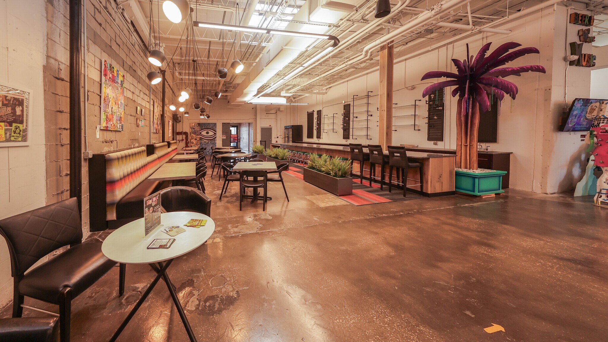 2606 Fairfield Ave S, Saint Petersburg, FL à louer Photo principale– Image 1 sur 79