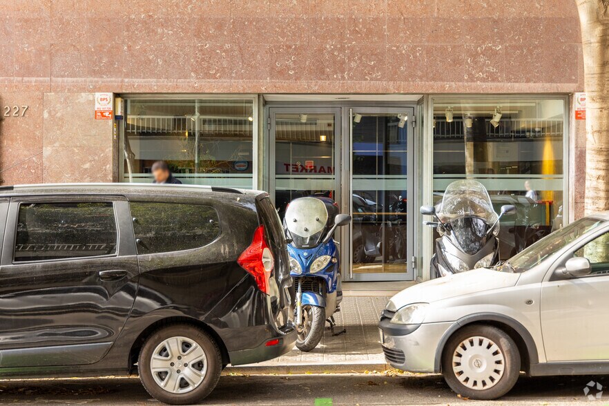 Carrer de Nàpols, 227, Barcelone, Barcelona à louer - Photo de l’immeuble – Image 3 sur 5