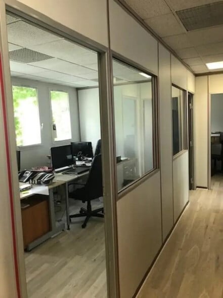 Bureau dans Montrouge à louer - Photo intérieure – Image 2 sur 5